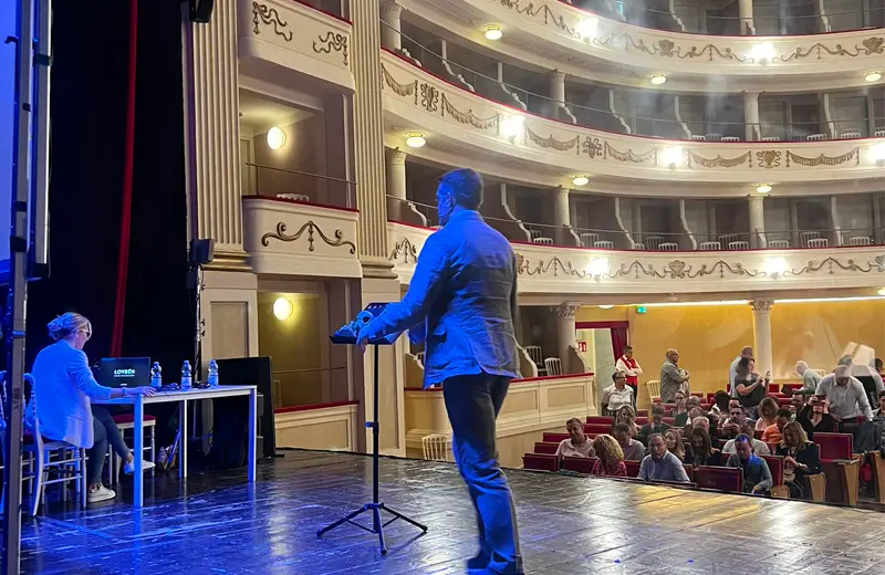 Interpretariato per eventi a Livorno, fiere e congressi